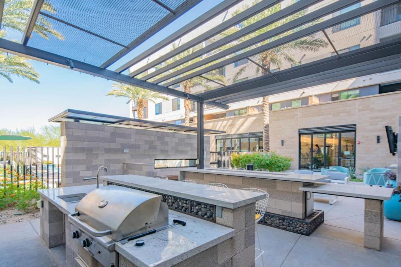 Stylish 1Bd - Pool, Gym, Parking, W-D - Sleeps 4 Apartment Tempe Exterior photo