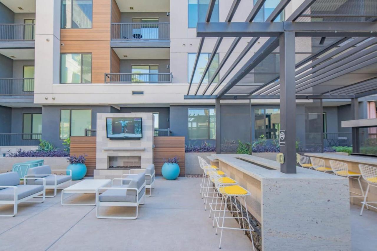 Stylish 1Bd - Pool, Gym, Parking, W-D - Sleeps 4 Apartment Tempe Exterior photo